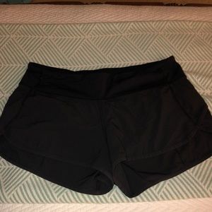 Lululemon speed up short 2.5 inch